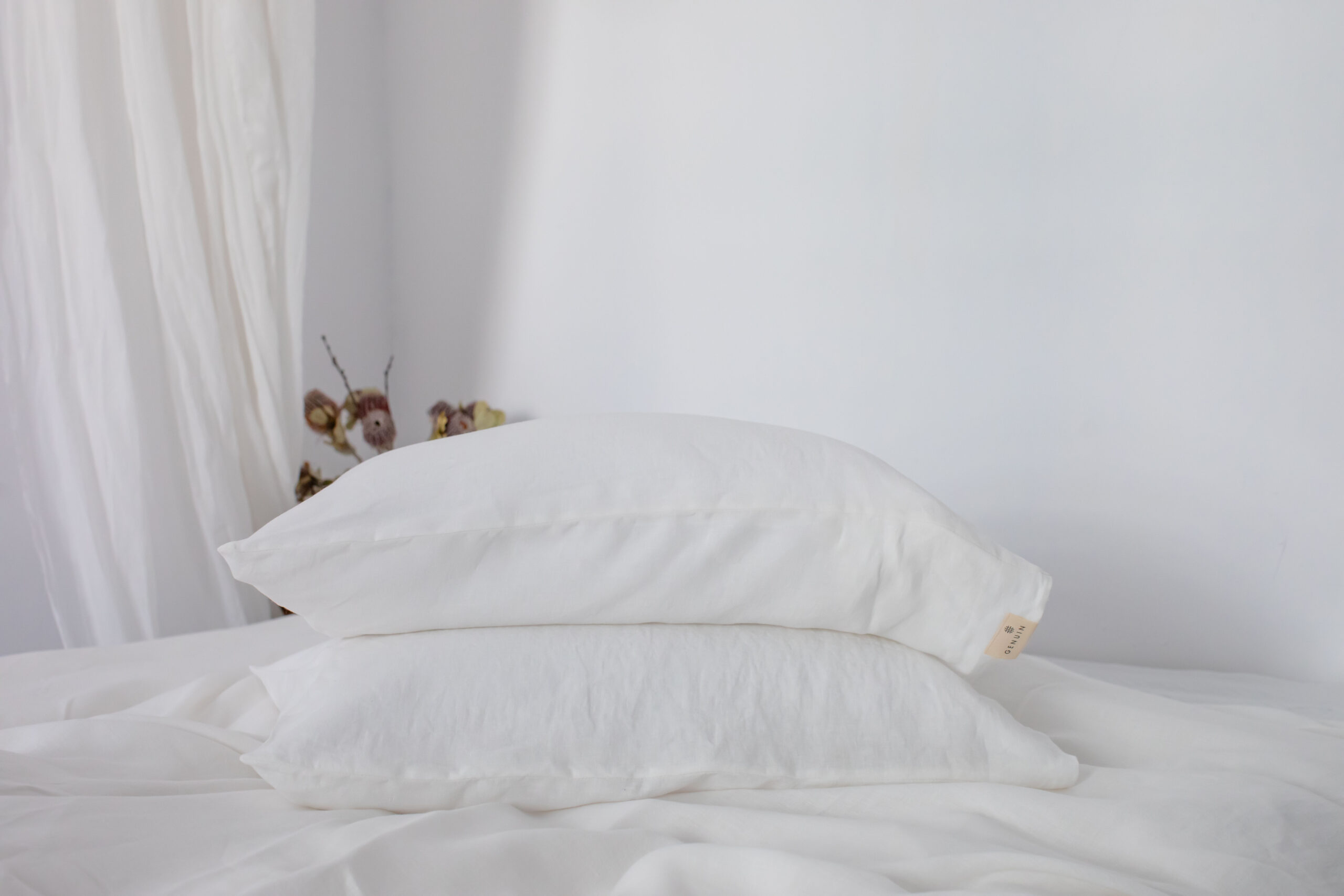 Set Gentle White Fețe de Pernă 50x70 și Husă Pilotă 200x220